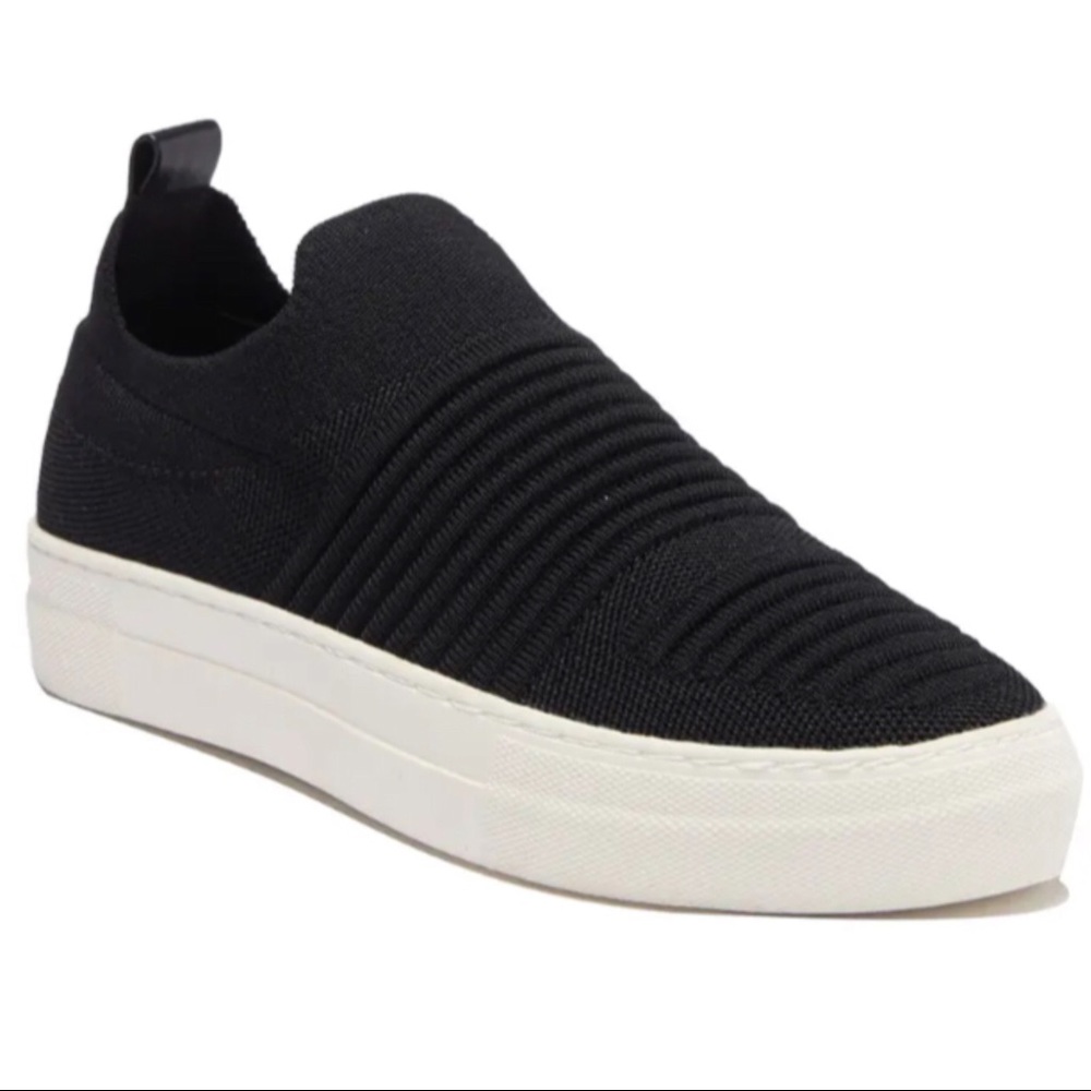 💙 Madden Girl Textured Platform Slip-On Sneaker